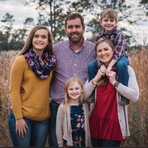 Meet your Posher, Lee